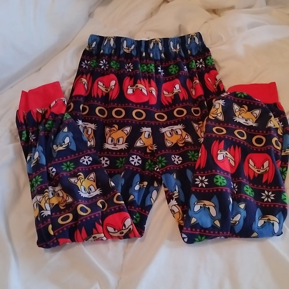 EUC Official Sonic The hedgehog Blue & Red Snowflake Pajamas - Medium (8)